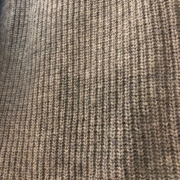 GREY KNIT TURTLENECK SWEATER - Picture 4 of 7